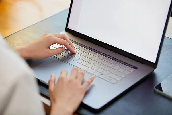 湘潭大学廖军简介